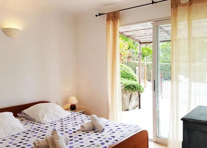 Casa Funta - T5 - Vue Mer- Piscine * Cirendinu